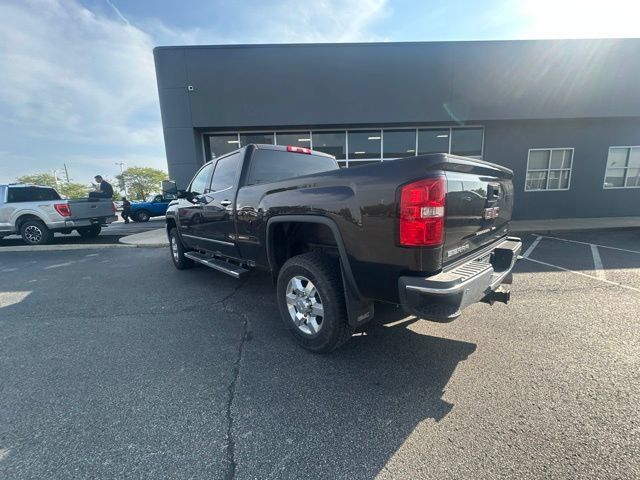 Used 2019 GMC Sierra 2500 SLT w/ Duramax Plus Package AWD/4WD image 7
