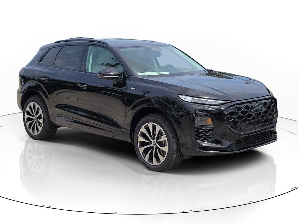 New 2026 Audi Q3 quattro 2.0T AWD/4WD image 1