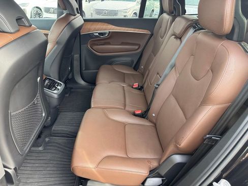 Certified 2025 Volvo XC90 B6 Plus w/ Protection Package AWD/4WD image 9