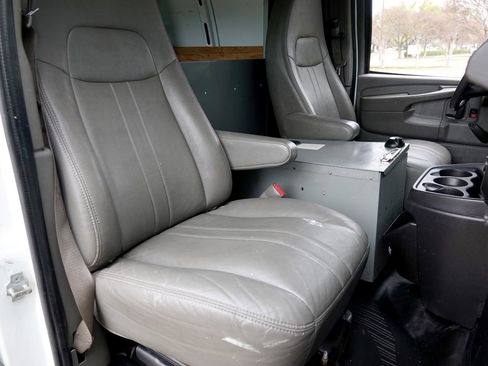 Used 2012 Chevrolet Express 2500 w/ Cold Climate Package image 8