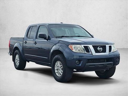 Used 2016 Nissan Frontier SV AWD/4WD image 3