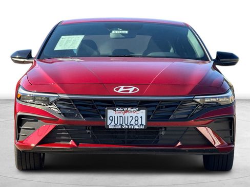 Certified 2025 Hyundai Elantra SEL image 12