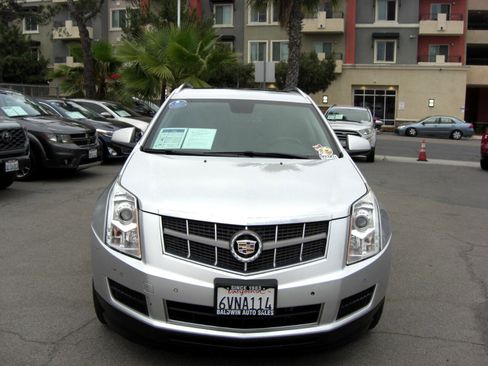 Used 2012 Cadillac SRX Luxury image 2