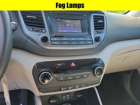 Used 2017 Hyundai Tucson SE AWD/4WD image 14