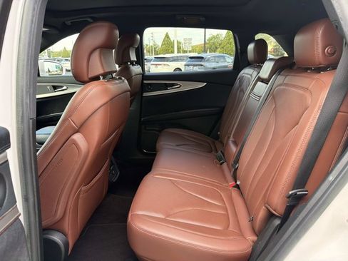 Used 2019 Lincoln Nautilus Reserve AWD/4WD image 19
