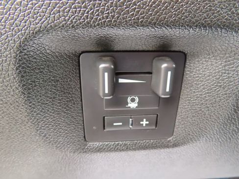 Used 2011 Chevrolet Silverado 2500 LTZ w/ LTZ Plus Package AWD/4WD image 31