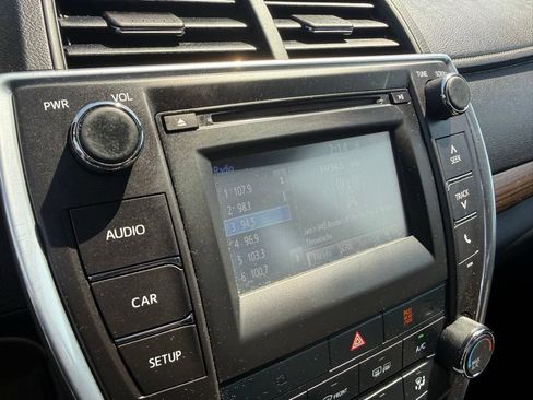 Used 2015 Toyota Camry LE FWD image 27