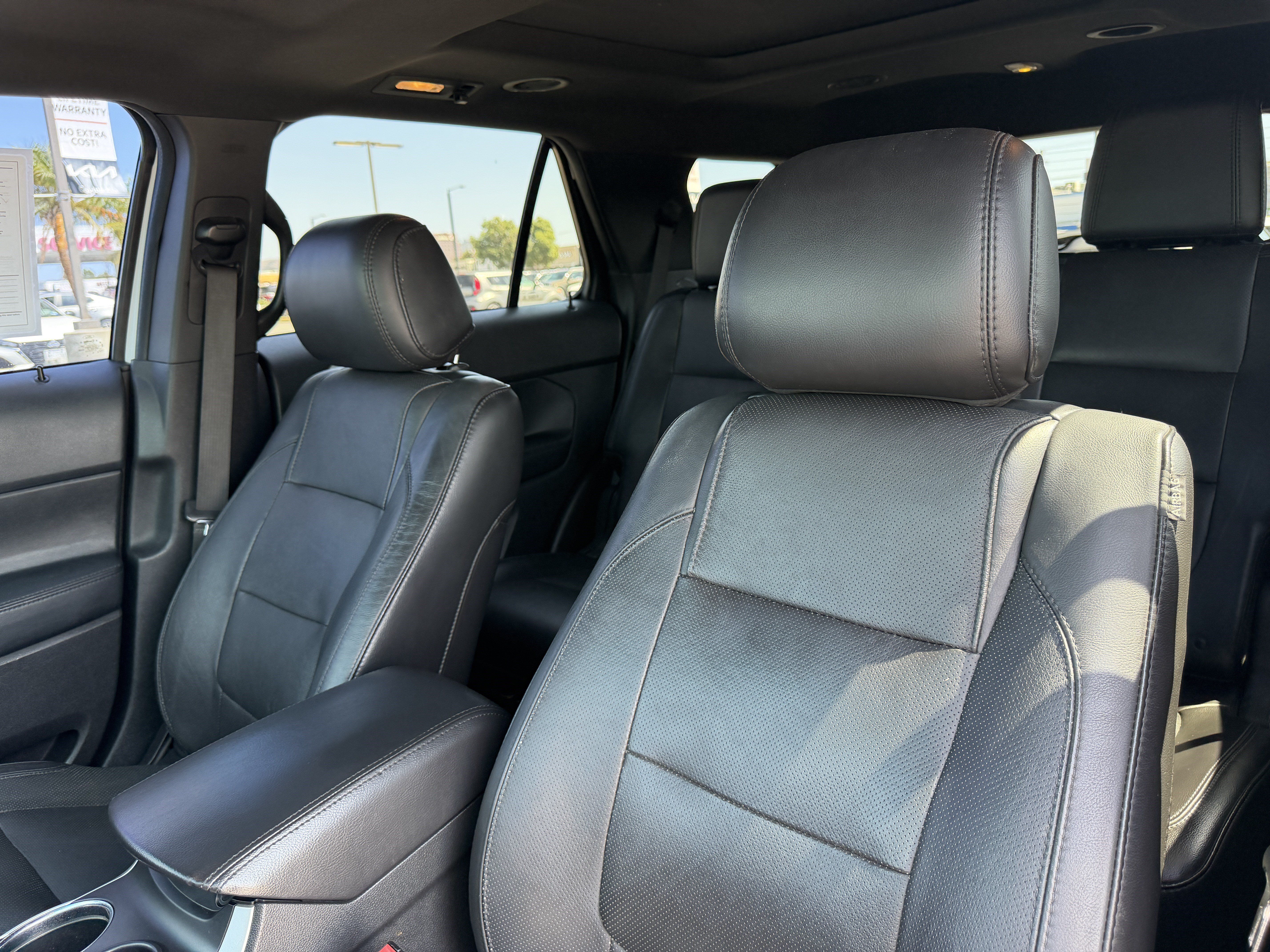 Used 2015 Ford Explorer Limited w/ Equipment Group 301A FWD image 17