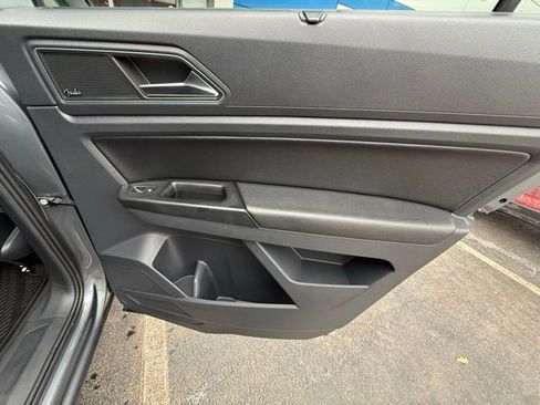 Used 2019 Volkswagen Atlas SEL Premium image 18