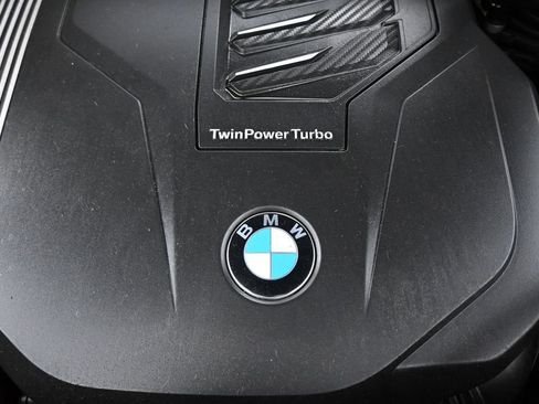 Used 2023 BMW X5 xDrive40i AWD/4WD image 27