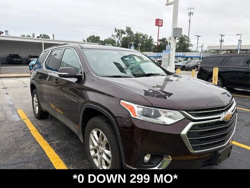 Used 2020 Chevrolet Traverse LT w/ Driver Confidence II Package AWD/4WD image 1