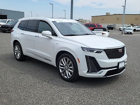 Used 2024 Cadillac XT6 Premium Luxury w/ Technology Package AWD/4WD image 1