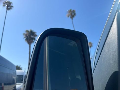 Used 2019 Mercedes-Benz Sprinter 144 image 11