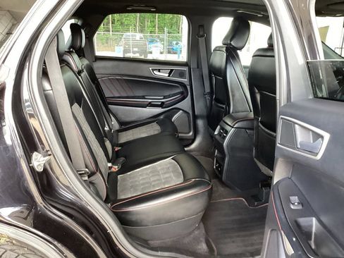 Used 2022 Ford Edge ST-Line w/ Class II Trailer Tow Package AWD/4WD image 41