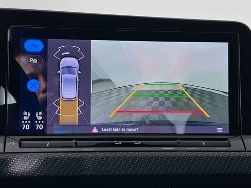 Used 2024 Volkswagen Golf R image 14