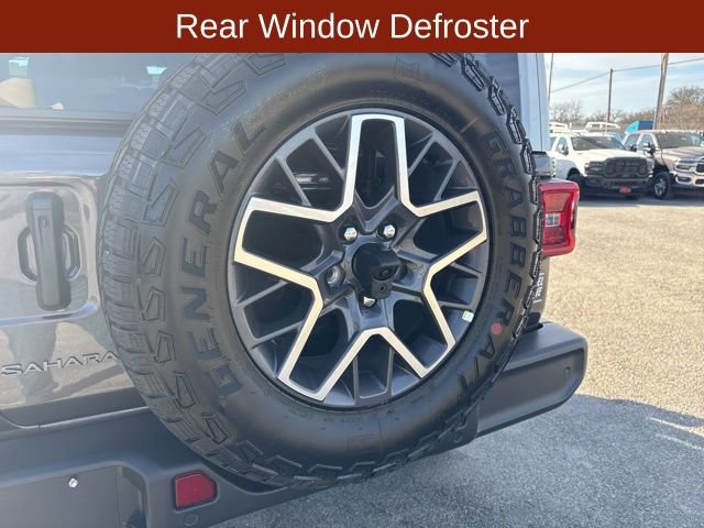 New 2026 Jeep Wrangler Unlimited Sahara w/ Whitecap Package AWD/4WD image 11