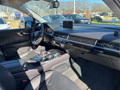 Used 2019 Audi Q7 3.0T Prestige image 18