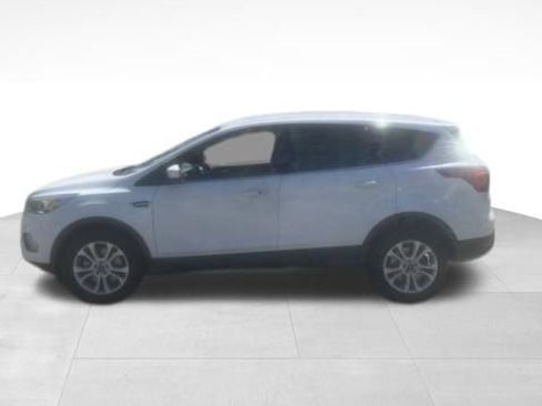 Certified 2019 Ford Escape SE FWD image 3