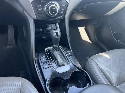 Used 2015 Hyundai Santa Fe Limited w/ Option Group 04 FWD image 24