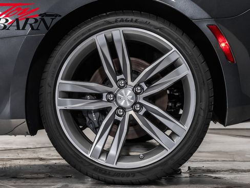 Used 2017 Chevrolet Camaro SS image 18