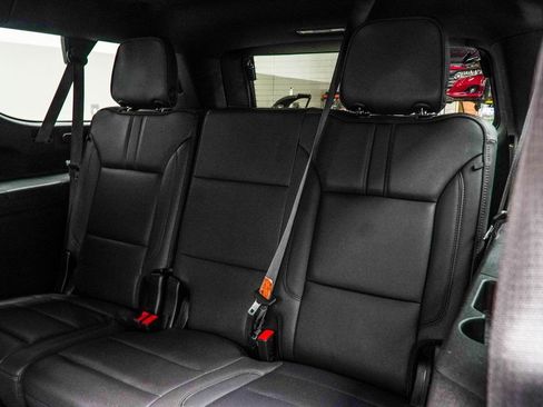 Used 2024 Chevrolet Suburban RST image 41