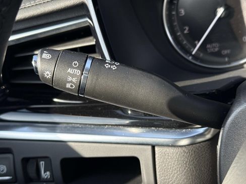 Used 2024 Cadillac XT6 Premium Luxury image 16