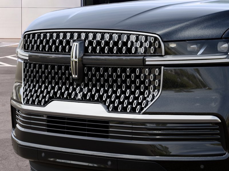 New 2027 Lincoln Navigator Premiere RWD image 17