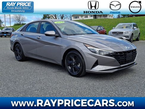 Used 2023 Hyundai Elantra SEL FWD image 1