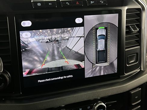 Used 2024 Ford F350 Platinum w/ FX4 Off-Road Package image 21