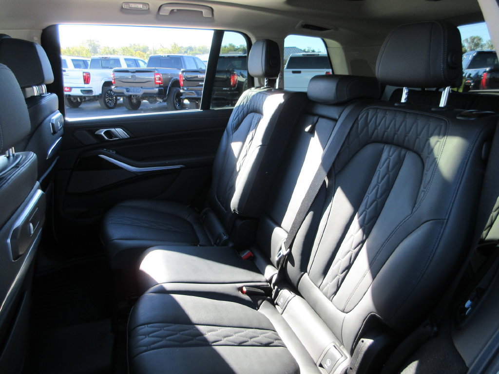 Used 2024 BMW X7 xDrive40i w/ Premium Package AWD/4WD image 20
