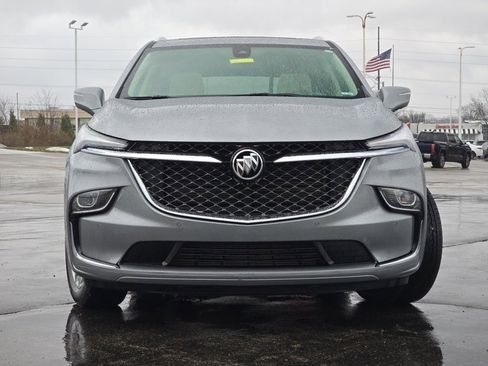 Used 2024 Buick Enclave Avenir image 25