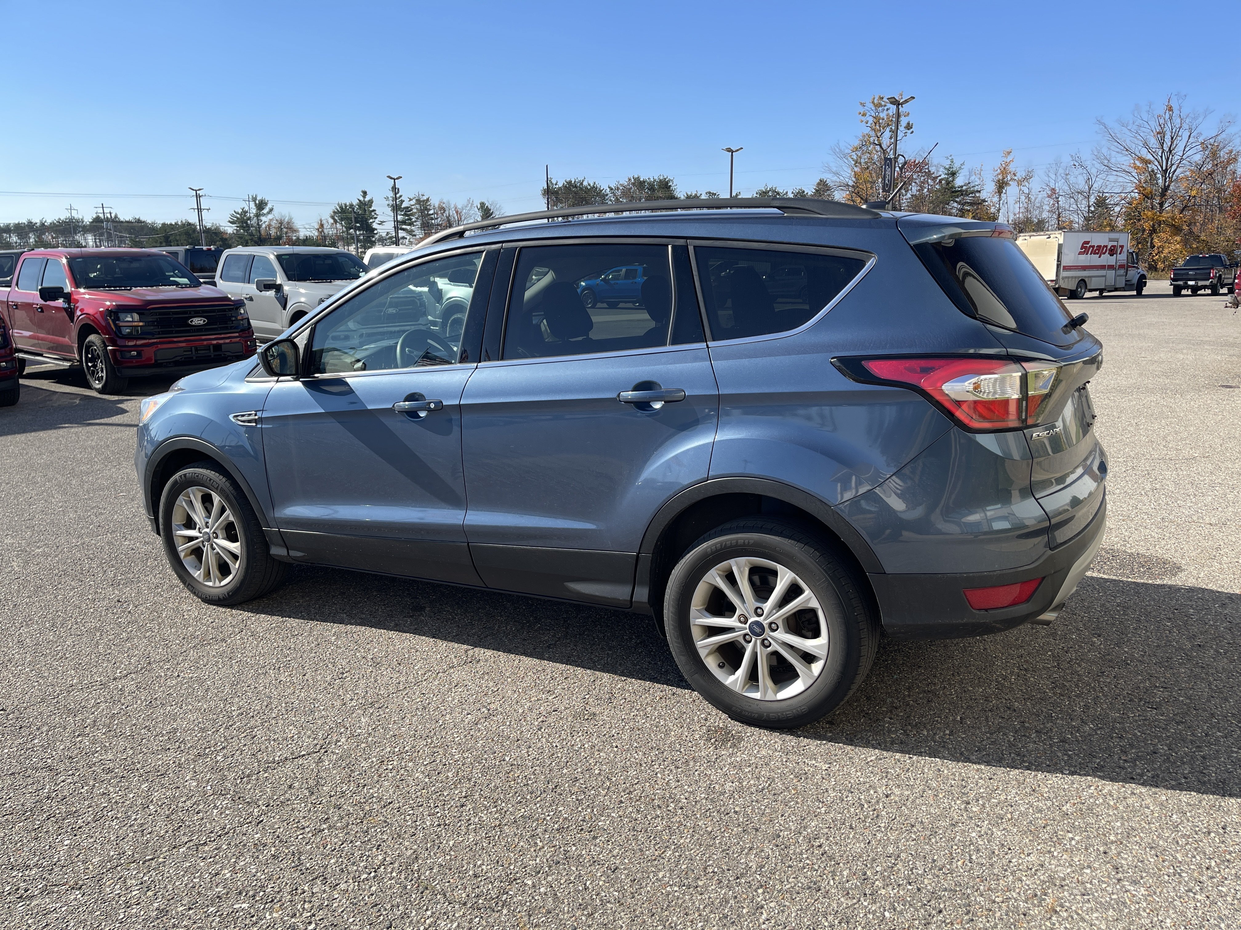 Used 2018 Ford Escape SE AWD/4WD image 6