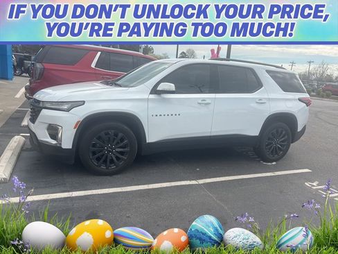 Used 2023 Chevrolet Traverse RS image 1