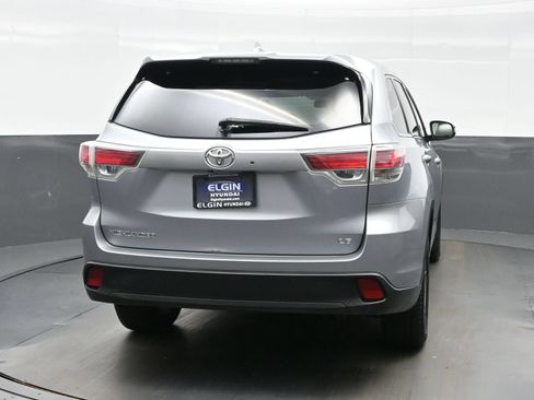 Used 2014 Toyota Highlander Plus FWD image 5