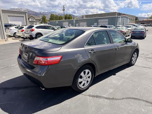 Used 2007 Toyota Camry LE image 3