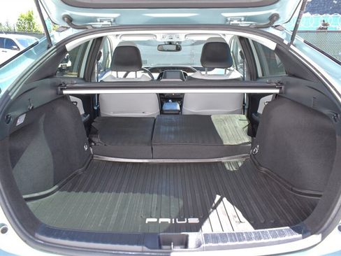 Used 2021 Toyota Prius Limited FWD image 27