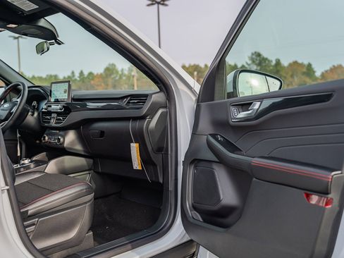 New 2026 Ford Escape ST-Line Select image 9