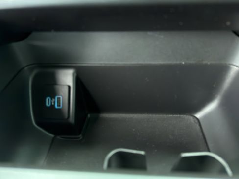 Certified 2021 Ford F150 XLT w/ Equipment Group 302A High image 24