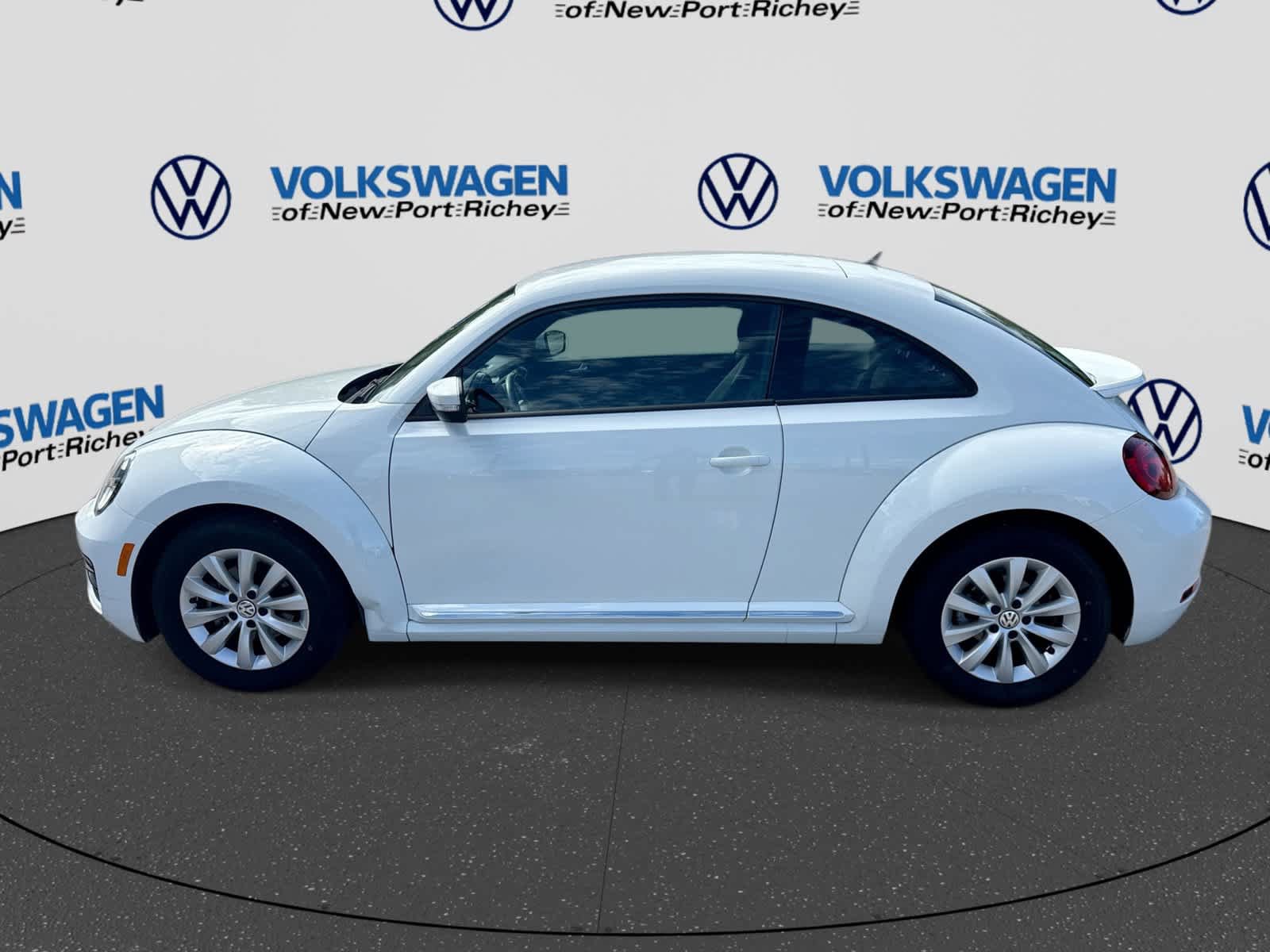 Used 2019 Volkswagen Beetle 2.0T S FWD image 11