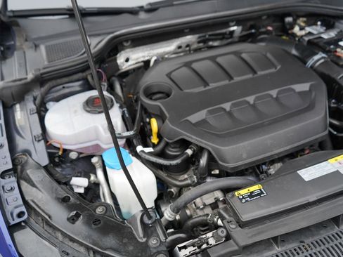 Used 2023 Volkswagen Golf R image 79