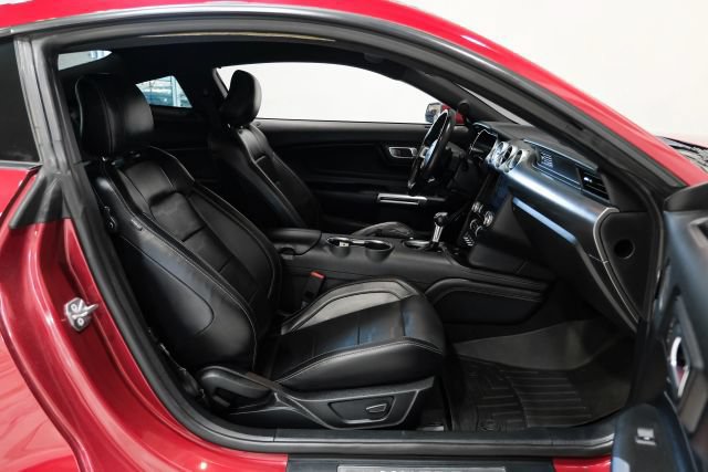 Used 2020 Ford Mustang GT Premium w/ Equipment Group 401A RWD image 25