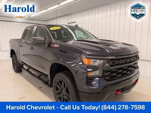 Used 2023 Chevrolet Silverado 1500 Custom Trail Boss AWD/4WD image 1