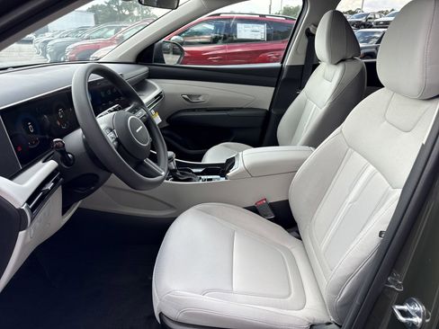 New 2025 Hyundai Tucson SEL image 10