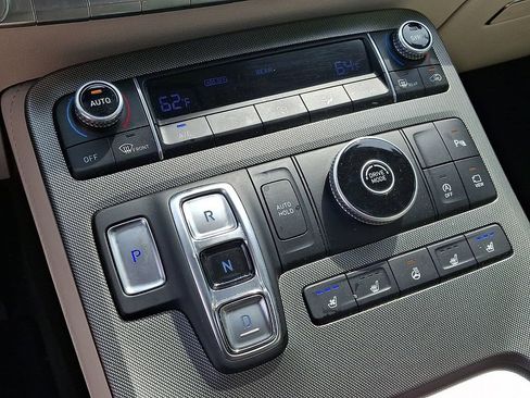 Used 2020 Hyundai Palisade Limited FWD image 14