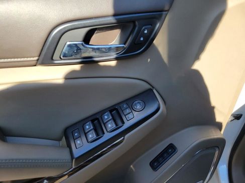 Used 2020 GMC Yukon SLT w/ Open Road Package image 10