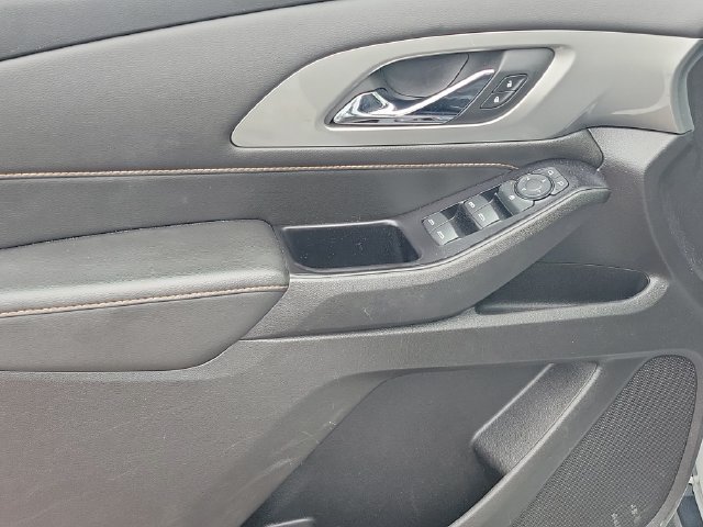 Used 2019 Chevrolet Traverse LT FWD image 8