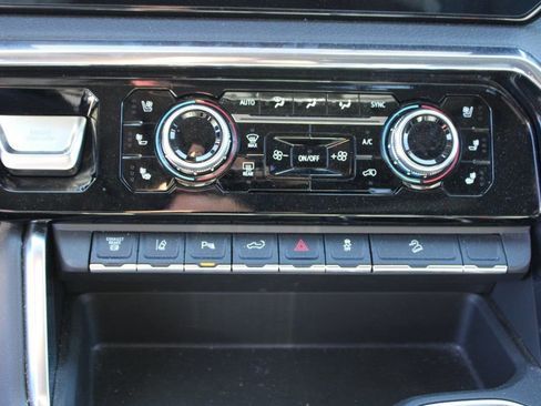 Used 2024 GMC Sierra 2500 Denali w/ Denali Reserve Package image 22