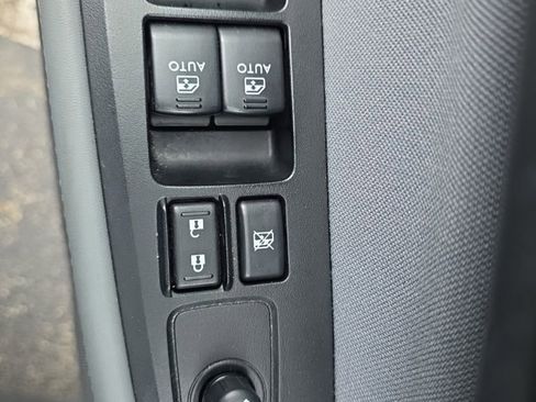 Used 2018 Subaru Outback 2.5i Premium AWD/4WD image 11