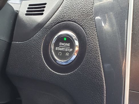 Used 2018 Ford Explorer Sport w/ Equipment Group 401A image 24