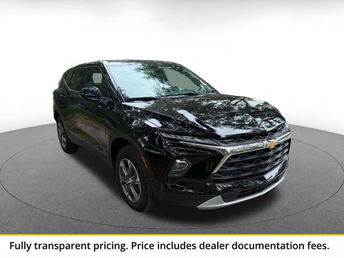 Used 2026 Chevrolet Blazer LT FWD image 1